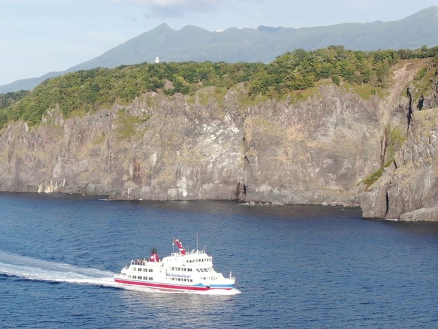 知床观光船“ーろら”知床岬路线带船票的套餐【一晚两餐】